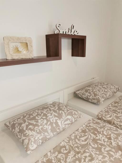 Apartman Pejic Подстрана Екстериор снимка